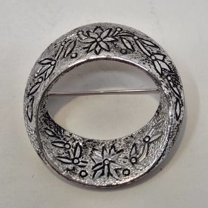 Emmons Brushed Silver Tone Round Floral Brooch Pin Vintage Costume Jewelry